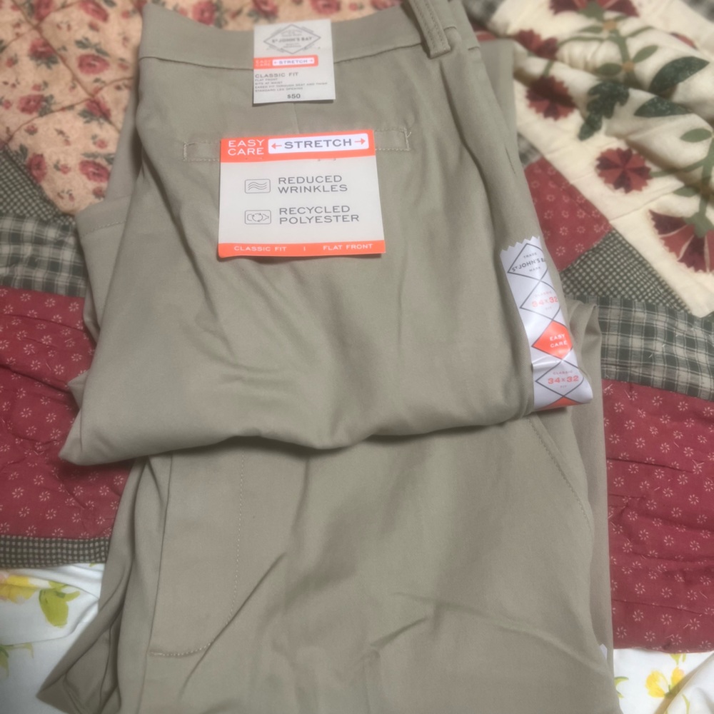 2 pairs of men’s St. John’s bay khaki pants
